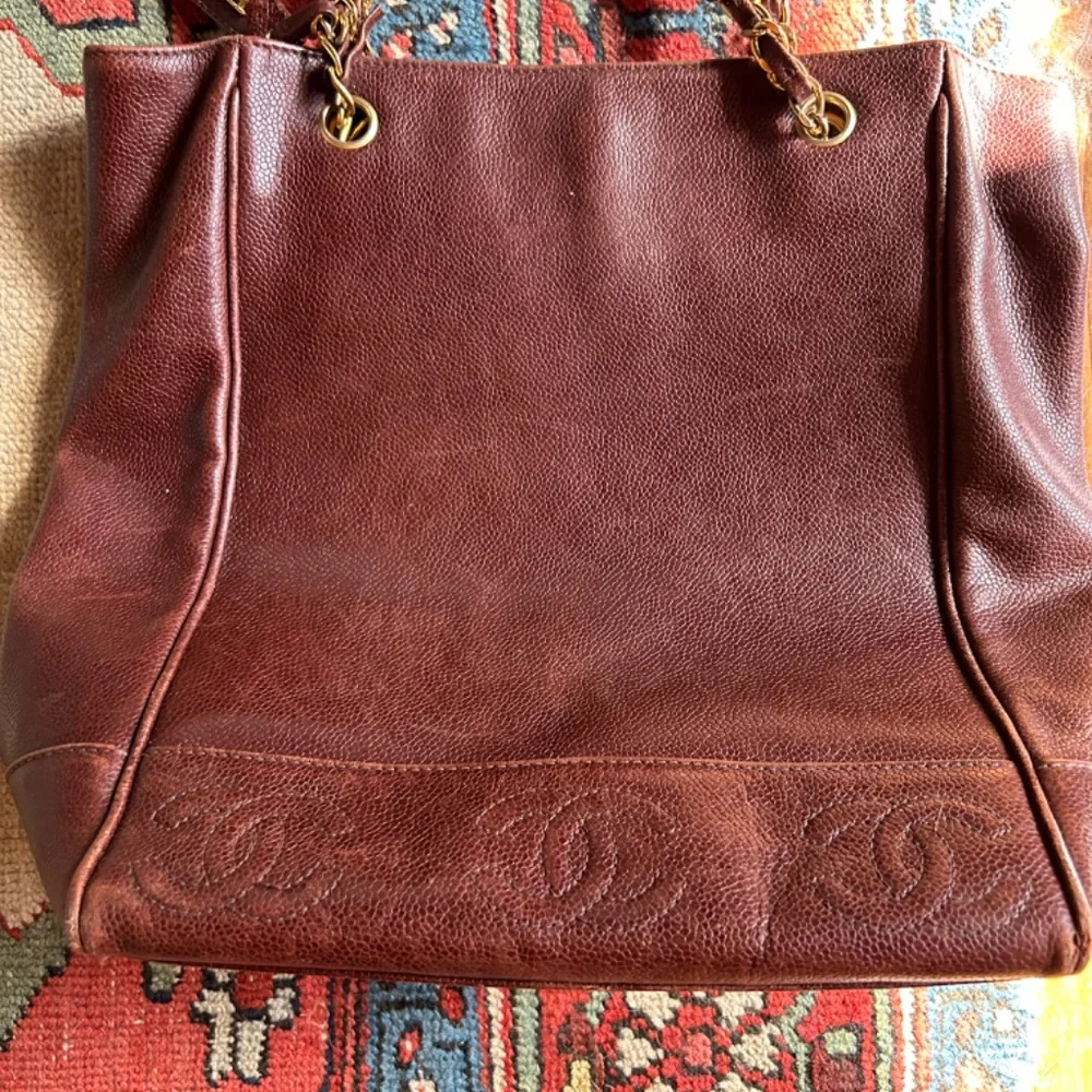 Vintage Chanel Chain Handle Caviar Brown Logo Bag Tote - Picture 3 of 16